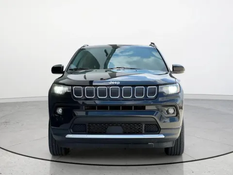 More photos of 2022 Jeep Compass Limited at Noblesville Imports, IN