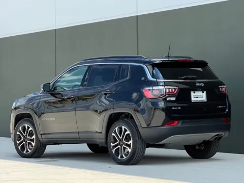 More photos of 2022 Jeep Compass Limited at Noblesville Imports, IN