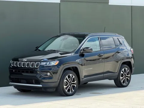 Black 2022 Jeep Compass Limited for sale in Noblesville, IN