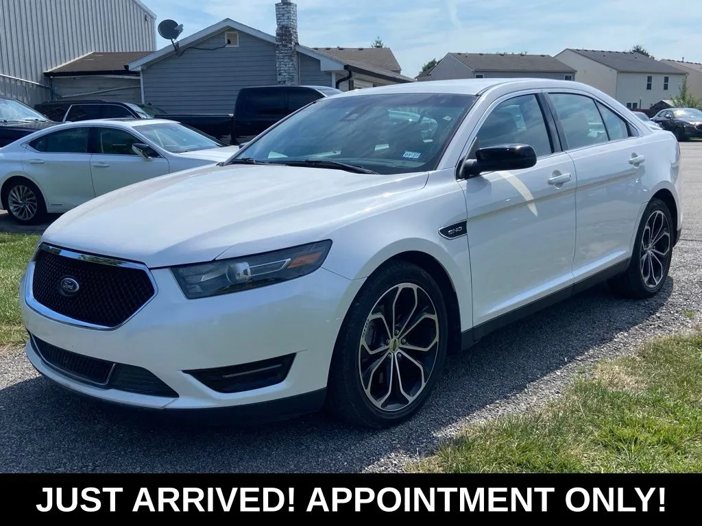 White 2018 Ford Taurus SHO for sale in Noblesville, IN
