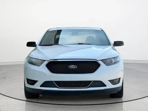 More photos of 2018 Ford Taurus SHO at Noblesville Imports, IN