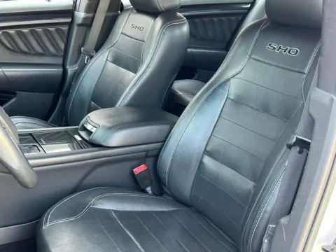 More photos of 2018 Ford Taurus SHO at Noblesville Imports, IN