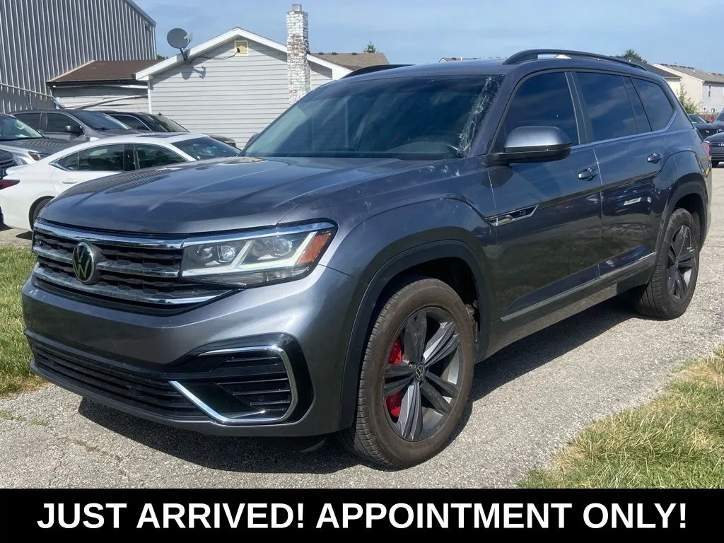 Gray 2021 Volkswagen Atlas 3.6L V6 SE w/Technology R-Line for sale in Noblesville, IN
