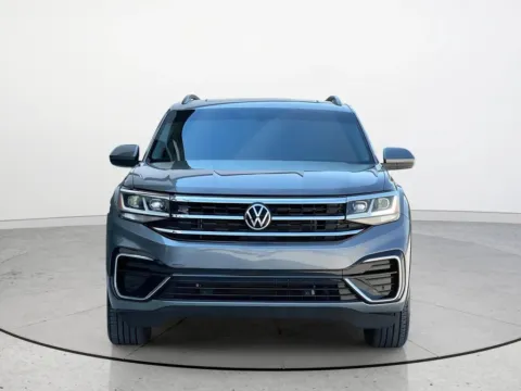 More photos of 2021 Volkswagen Atlas 3.6L V6 SE w/Technology R-Line at Noblesville Imports, IN
