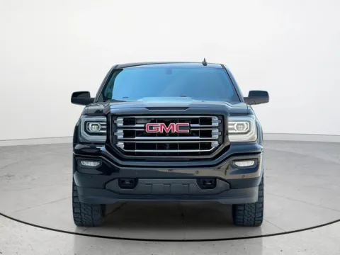 More photos of 2017 GMC Sierra 1500 SLT at Noblesville Imports, IN