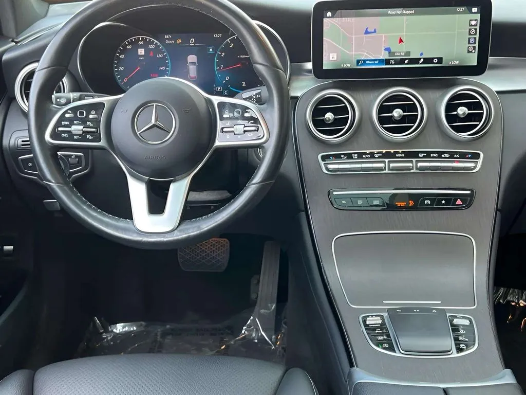 2022 Mercedes-Benz GLC GLC300 - Photo 9