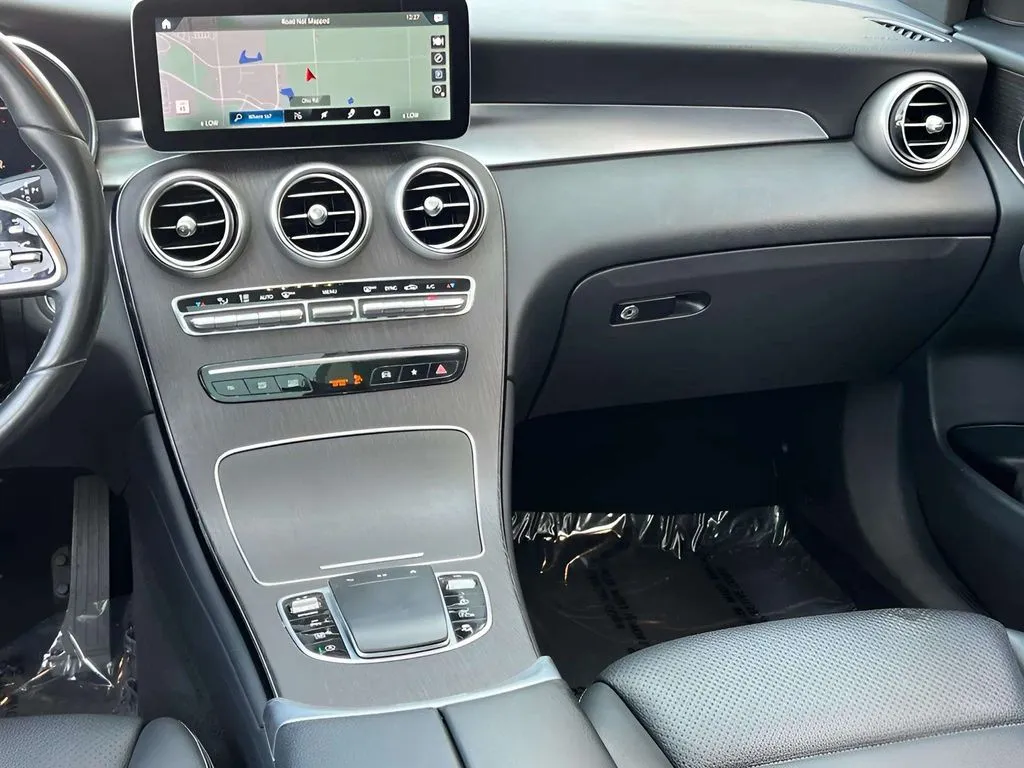 2022 Mercedes-Benz GLC GLC300 - Photo 21