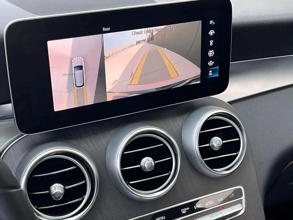 2022 Mercedes-Benz GLC GLC300 - Photo 24