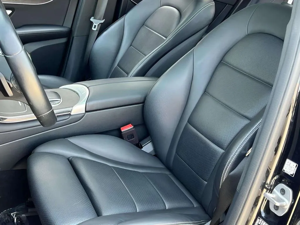 2022 Mercedes-Benz GLC GLC300 - Photo 7