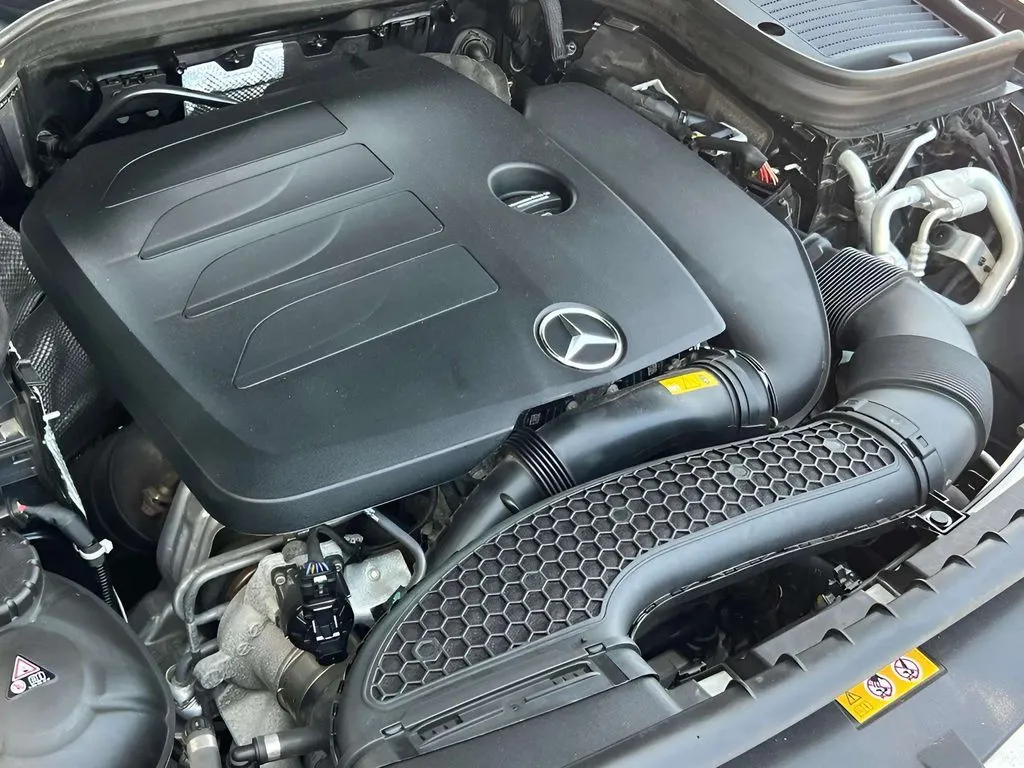 2022 Mercedes-Benz GLC GLC300 - Photo 31