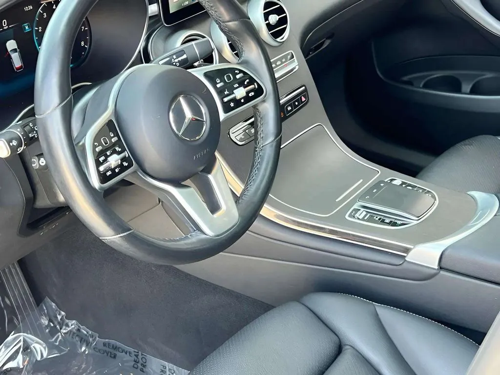 2022 Mercedes-Benz GLC GLC300 - Photo 8