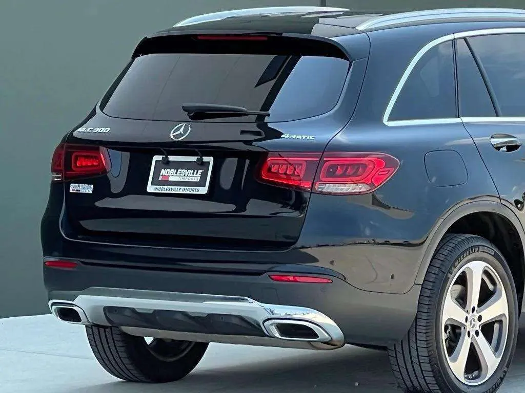2022 Mercedes-Benz GLC GLC300 - Photo 32