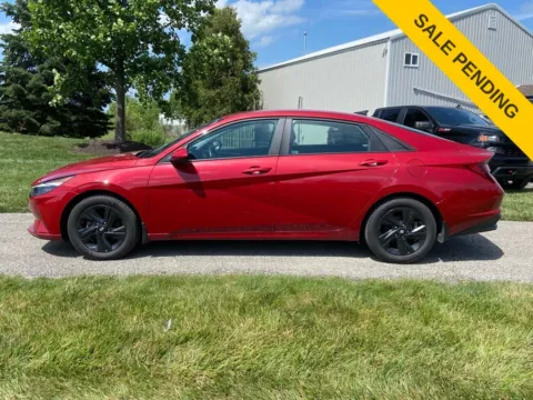 Photos of 2022 Hyundai Elantra SEL for sale in Noblesville, IN at Noblesville Imports