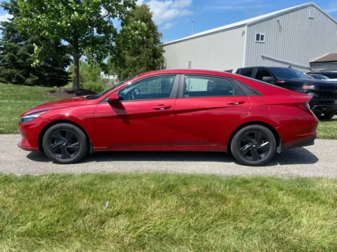 Photos of 2022 Hyundai Elantra SEL for sale in Noblesville, IN at Noblesville Imports