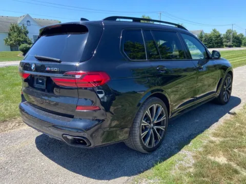 More photos of 2022 BMW X7 M50i at Noblesville Imports, IN