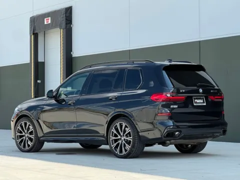 More photos of 2022 BMW X7 M50i at Noblesville Imports, IN