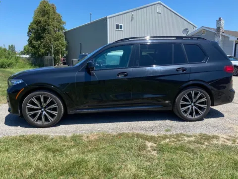 Photos of 2022 BMW X7 M50i for sale in Noblesville, IN at Noblesville Imports