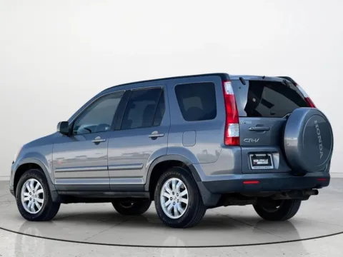 Photos of 2006 Honda CR-V SE for sale in Noblesville, IN at Noblesville Imports
