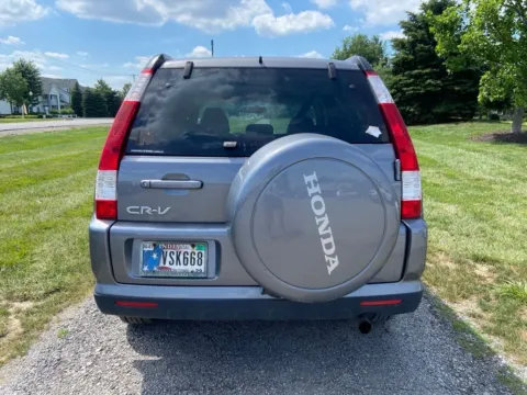 More photos of 2006 Honda CR-V SE at Noblesville Imports, IN