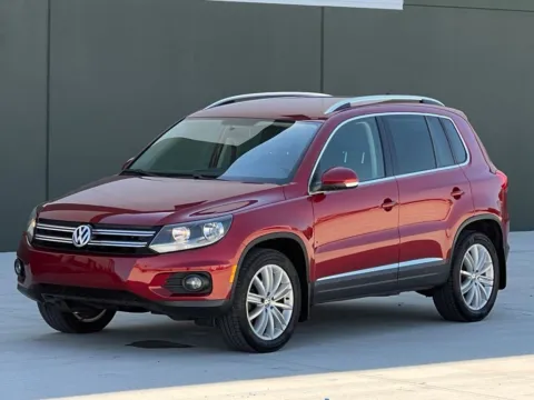 Red 2014 Volkswagen Tiguan SE for sale in Noblesville, IN