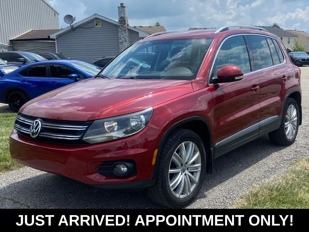 Red 2014 Volkswagen Tiguan SE for sale in Noblesville, IN