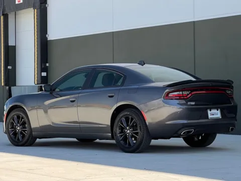 More photos of 2020 Dodge Charger SXT at Noblesville Imports, IN