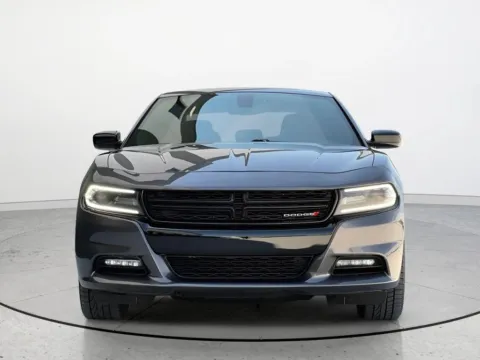 More photos of 2020 Dodge Charger SXT at Noblesville Imports, IN