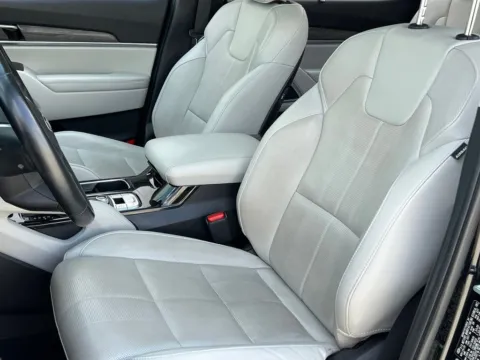 More photos of 2021 Kia Telluride SX at Noblesville Imports, IN