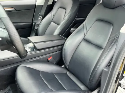 More photos of 2021 Tesla Model 3 Long Range at Noblesville Imports, IN