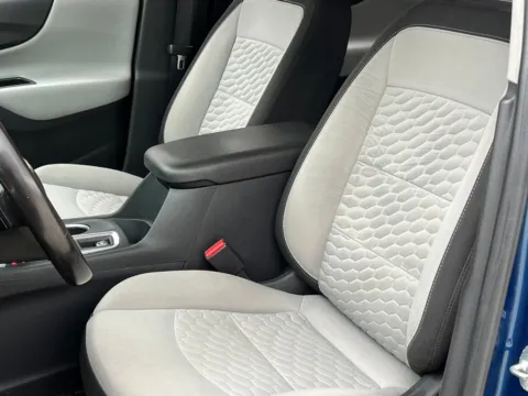 More photos of 2019 Chevrolet Equinox LT at Noblesville Imports, IN