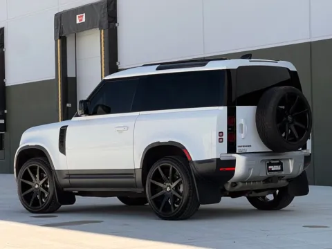 More photos of 2021 Land Rover Defender 90 S at Noblesville Imports, IN