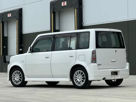 More photos of 2001 Toyota bB at Noblesville Imports, IN