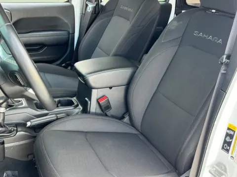 More photos of 2022 Jeep Wrangler Unlimited Sahara at Noblesville Imports, IN