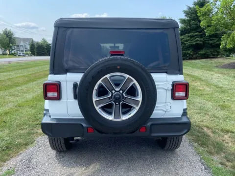 More photos of 2022 Jeep Wrangler Unlimited Sahara at Noblesville Imports, IN