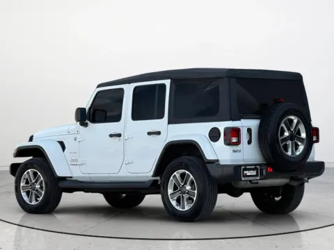 More photos of 2022 Jeep Wrangler Unlimited Sahara at Noblesville Imports, IN