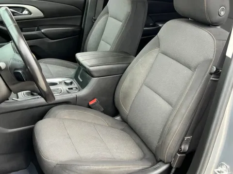 More photos of 2019 Chevrolet Traverse LT at Noblesville Imports, IN