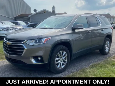 Gray 2019 Chevrolet Traverse LT for sale in Noblesville, IN