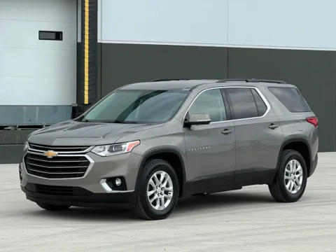 Gray 2019 Chevrolet Traverse LT for sale in Noblesville, IN