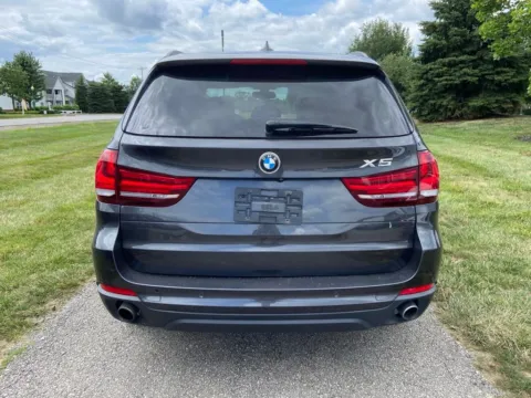 More photos of 2016 BMW X5 xDrive35i at Noblesville Imports, IN