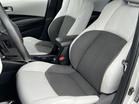 More photos of 2021 Toyota Corolla Hatchback XSE at Noblesville Imports, IN
