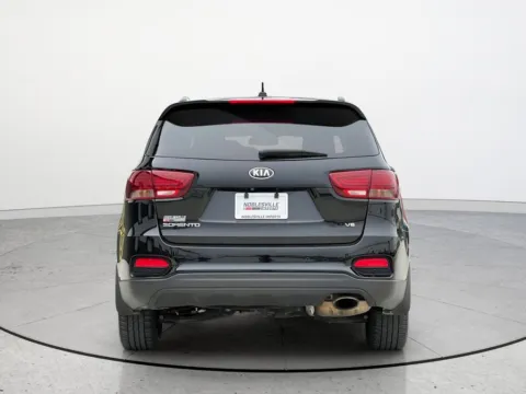 More photos of 2020 Kia Sorento S at Noblesville Imports, IN