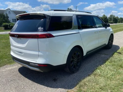 More photos of 2023 Kia Carnival SX Prestige at Noblesville Imports, IN