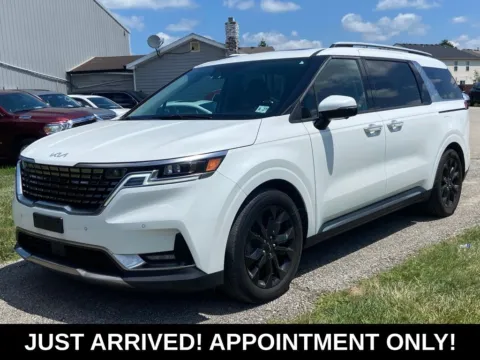 White 2023 Kia Carnival SX Prestige for sale in Noblesville, IN
