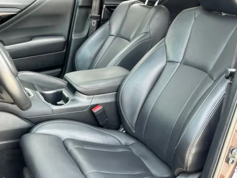 More photos of 2022 Subaru Outback Limited at Noblesville Imports, IN