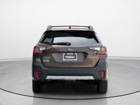 More photos of 2022 Subaru Outback Limited at Noblesville Imports, IN