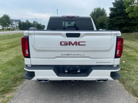 More photos of 2021 GMC Sierra 1500 Denali at Noblesville Imports, IN