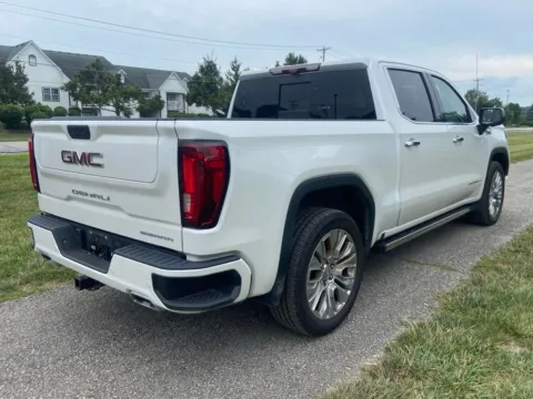 More photos of 2021 GMC Sierra 1500 Denali at Noblesville Imports, IN
