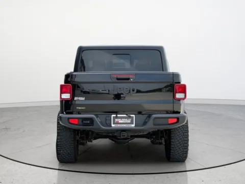 More photos of 2023 Jeep Gladiator Willys at Noblesville Imports, IN