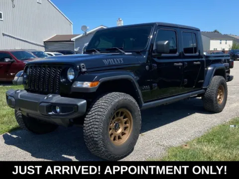 Black 2023 Jeep Gladiator Willys for sale in Noblesville, IN