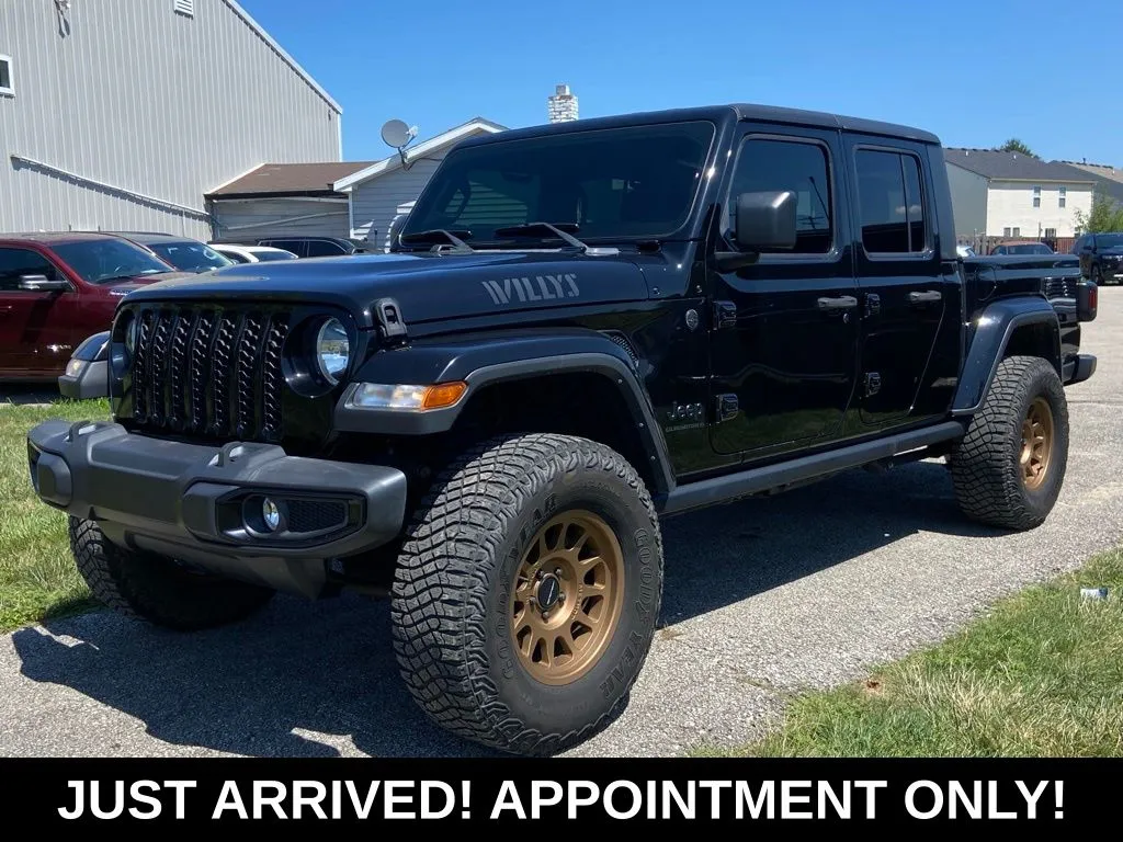 Black 2023 Jeep Gladiator Willys for sale in Noblesville, IN